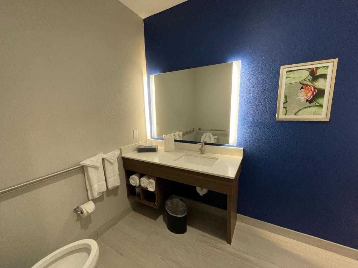 La Quinta Inn & Suites By Wyndham Valdosta Rom bilde