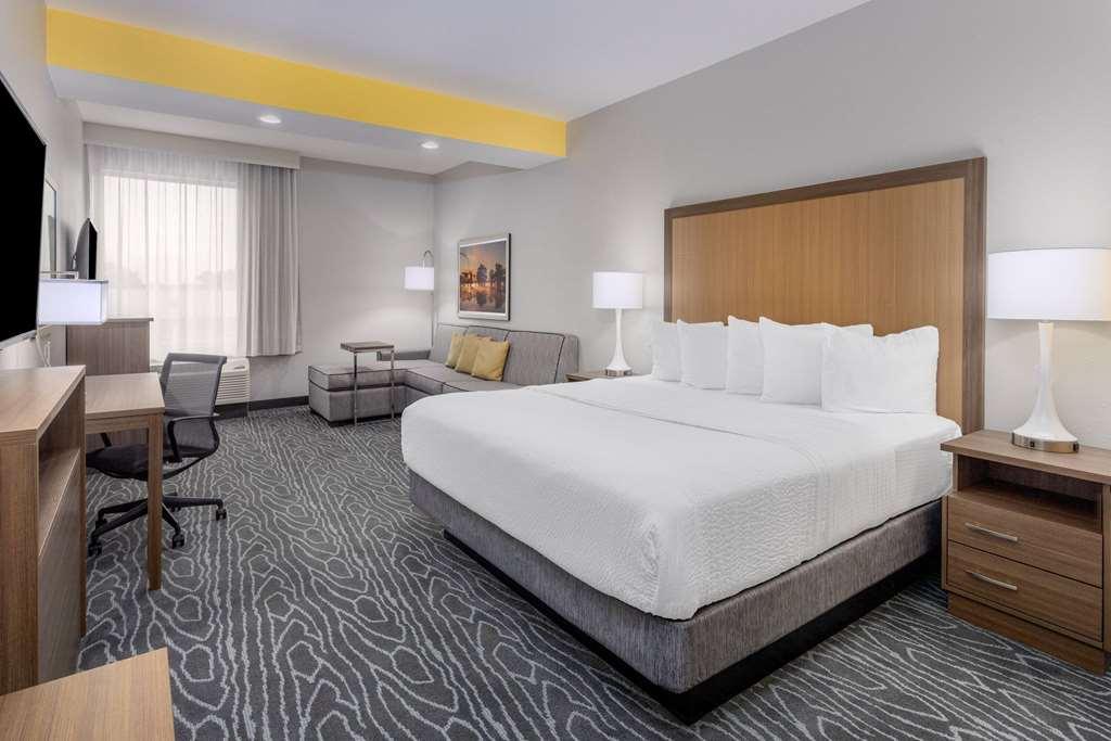 La Quinta Inn & Suites By Wyndham Valdosta Rom bilde